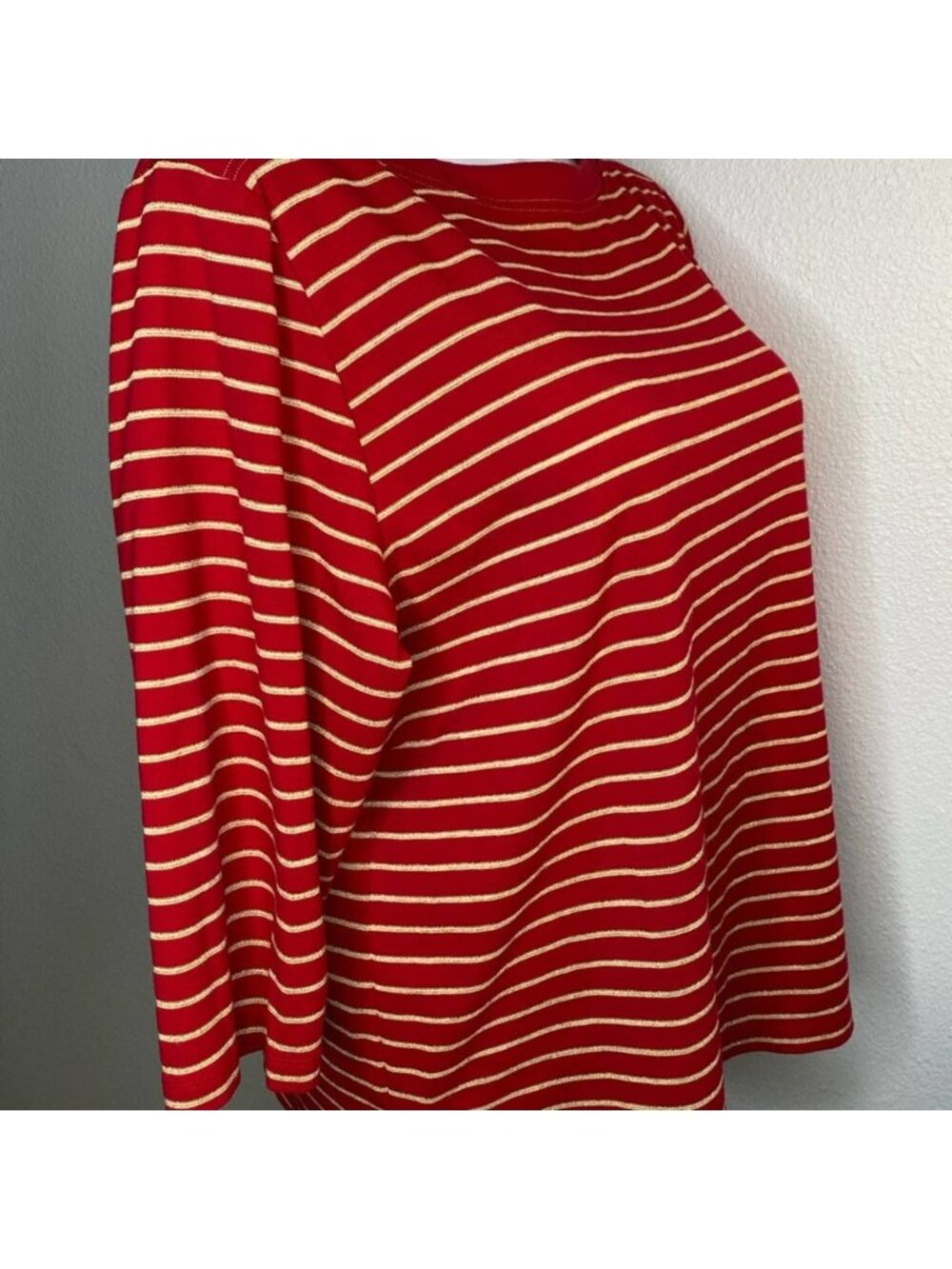 Striped Red knit top - Picture 5 of 5
